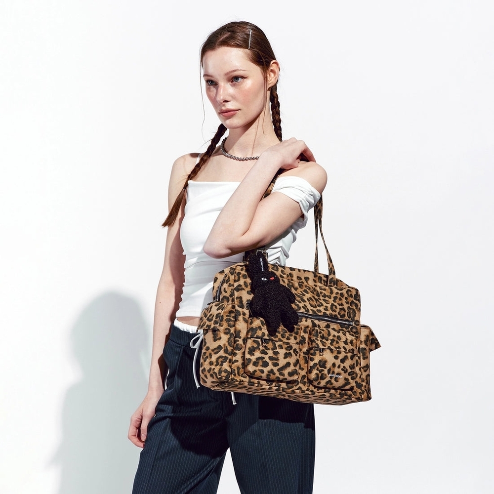 Leopard Print Tote Bag with Charm - Brown